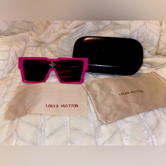 LV Cyclone Sunglasses - Picture 1 of 3